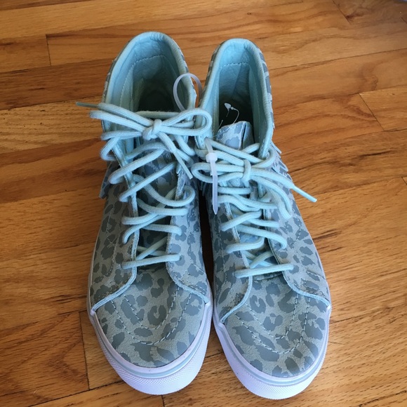 NWOT Vans Sk8-Hi Moc, Girls 3 - Picture 4 of 5